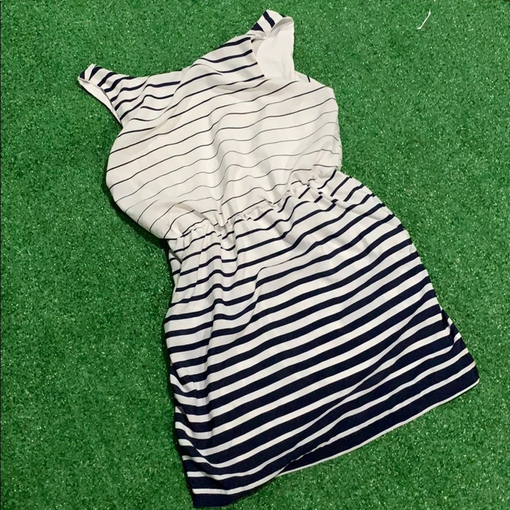 - B. SMART SHORT SUMMER DRESS -